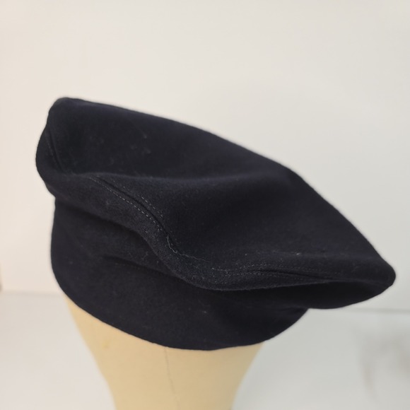 Vintage Classic Black Felt Beret Hat Wool Blend Lined Adjustable Vintage Style - Picture 2 of 7